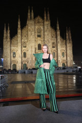 Toni Garrn - Attend Moncler Spring/Summer 2023 Fashion Show in Milan фото №1352180