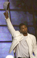 Usher фото №19740