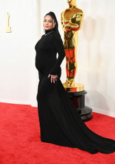 Vanessa Hudgens – Oscars 2024 Red Carpet фото №1390843