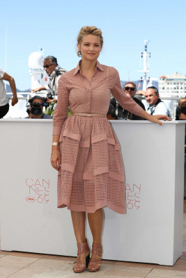 Virginie Efira - 'Elle' Photocall at 69th Cannes Film Festival 05/21/2016 фото №1378708
