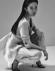 Liu Yifei - Vogue China April 2020 фото №1253048