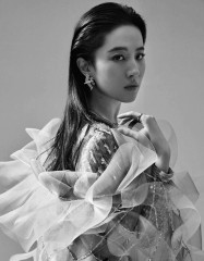 Liu Yifei - Vogue China April 2020 фото №1253049