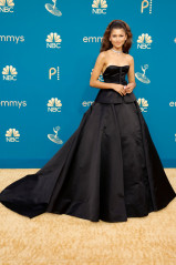 Zendaya - Emmy 2022 in Los Angeles 09/12/2022 фото №1351493