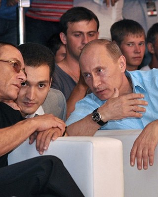 Фото 10694 к новости Ван Дамм рассказал об отношении Путина к Украине