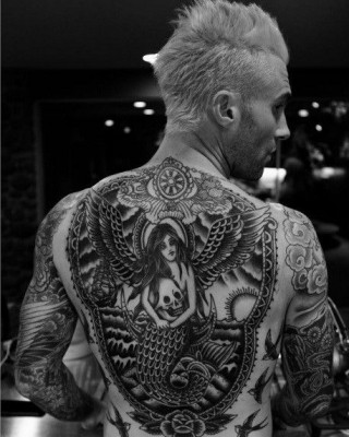 Фото 47310 к новости Адам Левин полгода делал себе новое тату