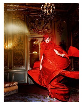 Фото 52740 к новости Джиджи Хадид в парижском Vogue