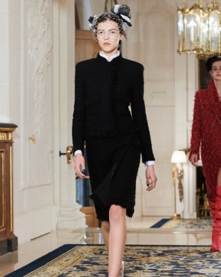 Фото 53747 к новости Лили-Роуз Депп и другие в показе Модного дома Chanel