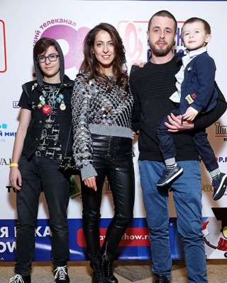 Фото 71507 к новости Кристина Асмус, Мария Кожевникова с детьми и другие на новогоднем шоу в Москве