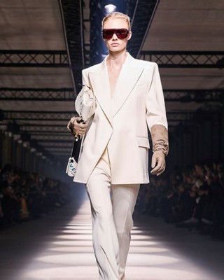 Фото 71976 к новости На Неделе моды в Париже прошел показ Givenchy