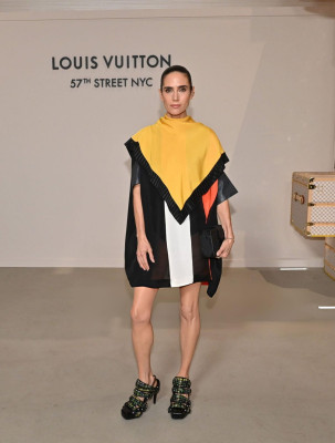 Jennifer Connelly – at Louis Vuitton 57th Street NY Store Opening