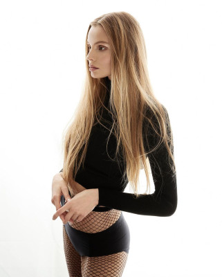 Magdalena Frackowiak by Greg Swales