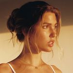 Kara del Toro Instagram Icon