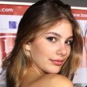 Camila Morrone icon