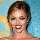 Lili Simmons icon