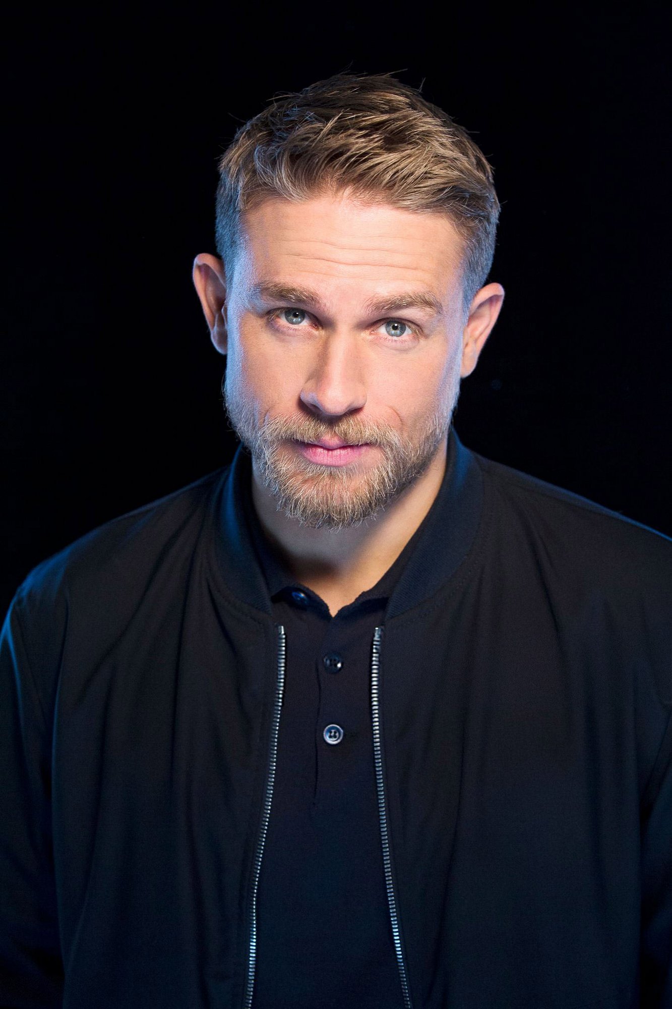 Чарли Ханнэм - Charlie Hunnam фото №958544