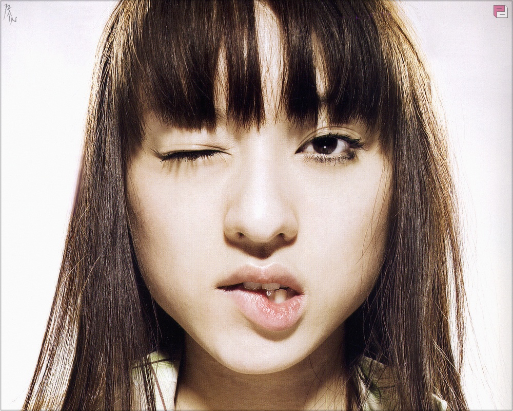 http://www.theplace.ru/archive/chiaki_kuriyama/img/paink5_002chiakikuriyama.jpg
