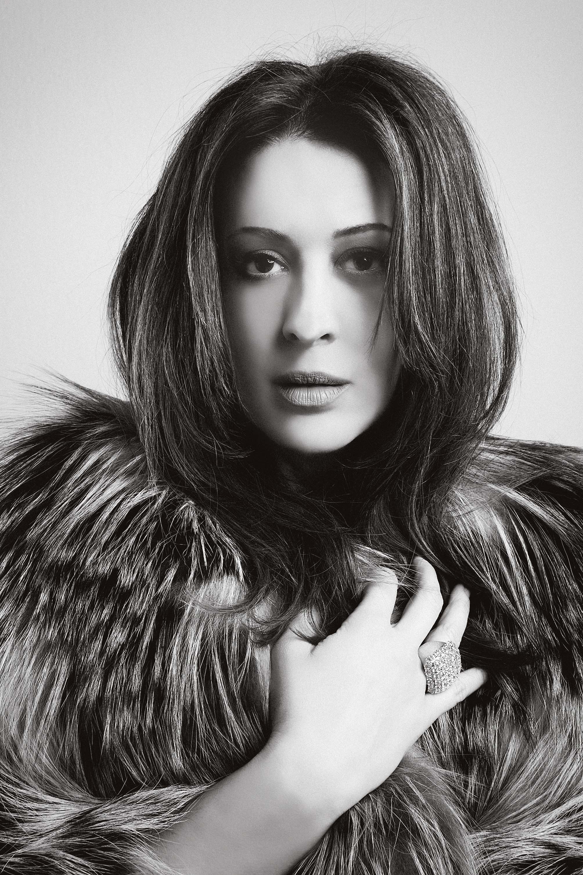 http://www.theplace.ru/archive/claudia_raia/img/claudia_raia_by_dani.jpg