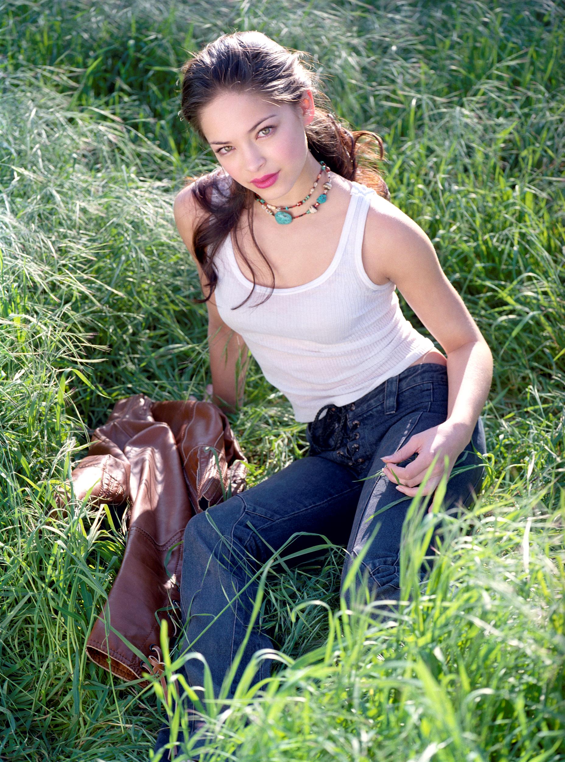 http://www.theplace.ru/archive/kristin_kreuk/img/kk_davis_factor_phot.jpg