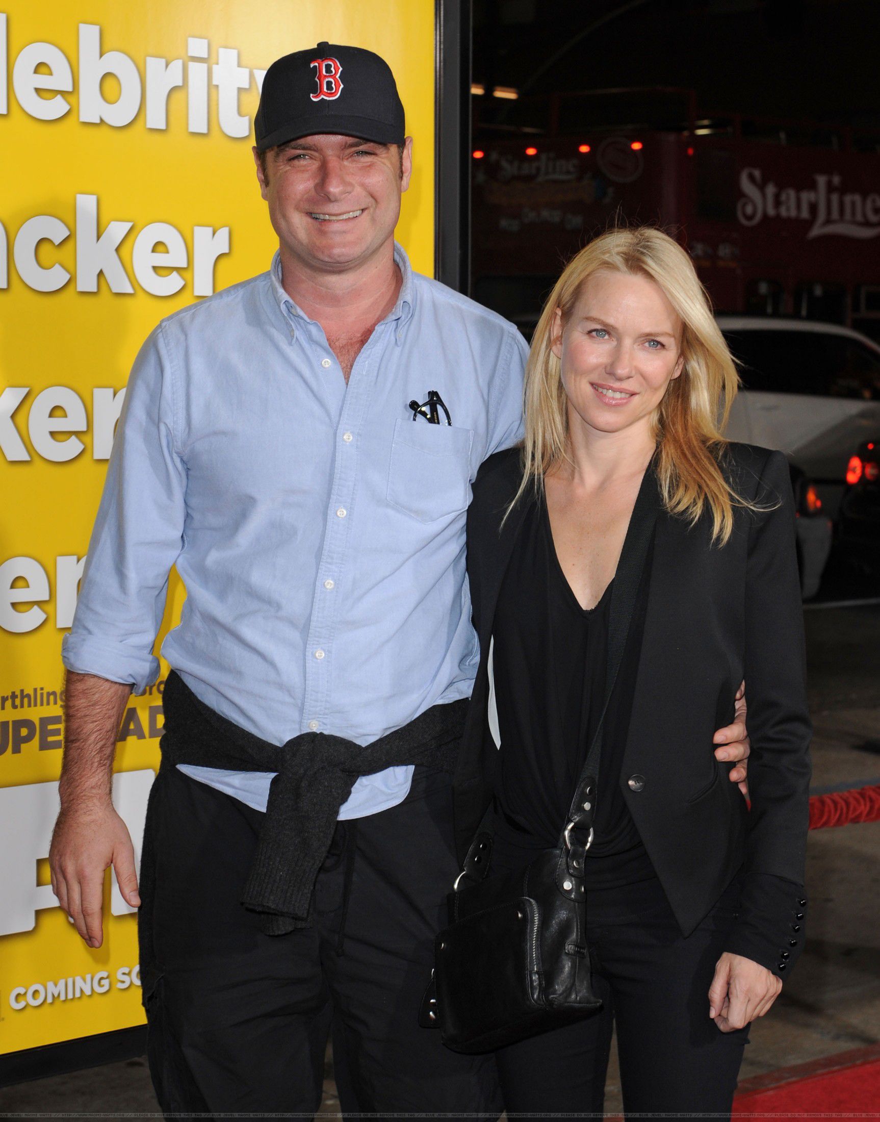 http://www.theplace.ru/archive/liev_schreiber/img/11(4).jpg