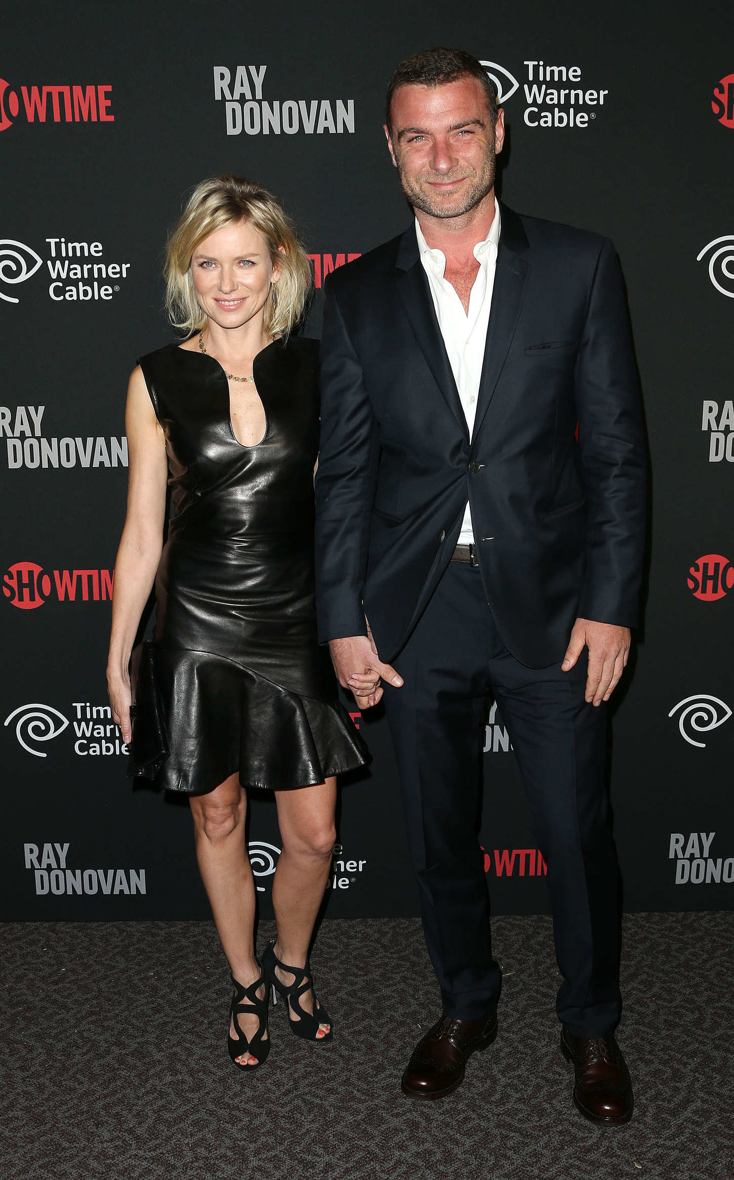 http://www.theplace.ru/archive/liev_schreiber/img/9(96).jpg