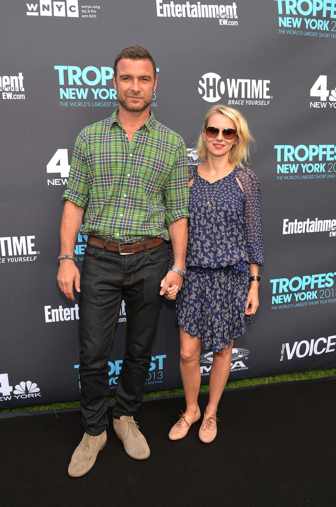 http://www.theplace.ru/archive/liev_schreiber/img/naomi+watts+tropfest+new+york+2013+brooklyn+y4kh1y_pf13x.jpg