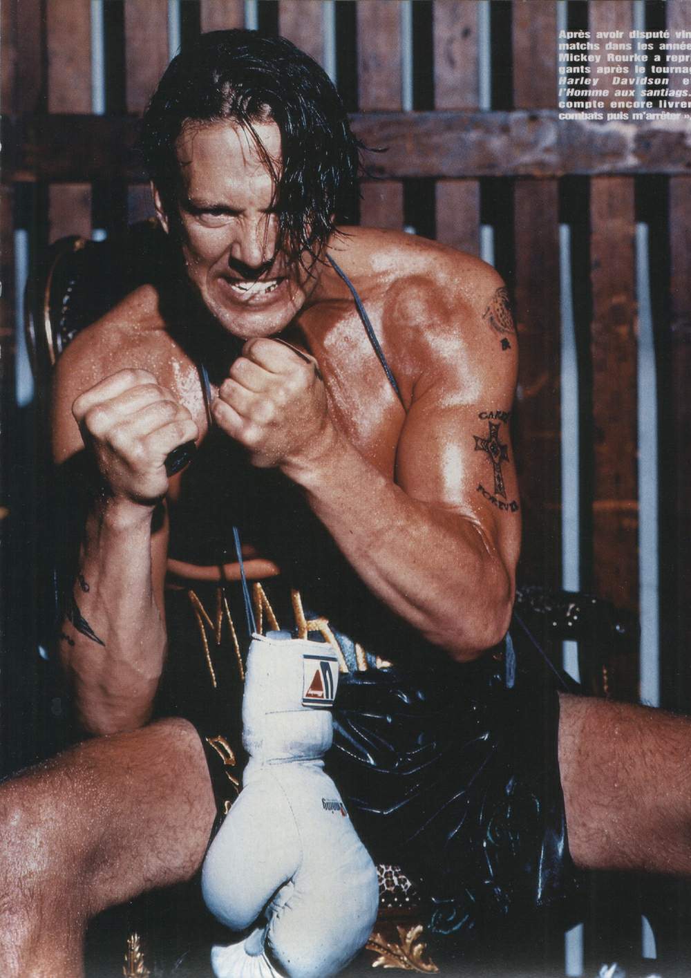 http://www.theplace.ru/archive/mickey_rourke/img/photo07.jpg