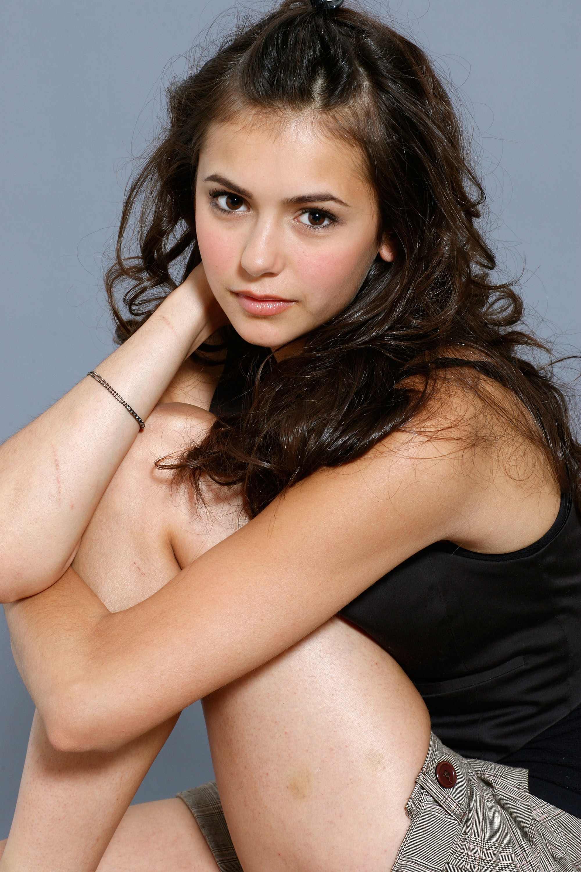 http://www.theplace.ru/archive/nina_dobrev/img/25-13.jpg