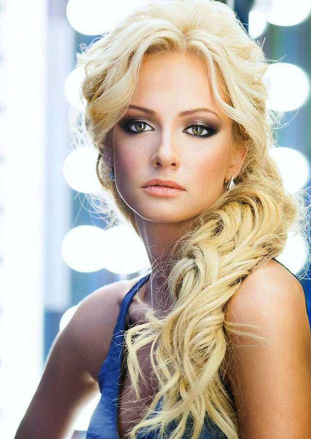 Карина максимова модель