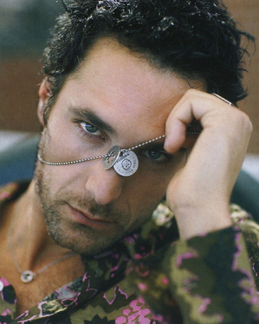 http://www.theplace.ru/archive/raoul_bova/img/0-1.jpg