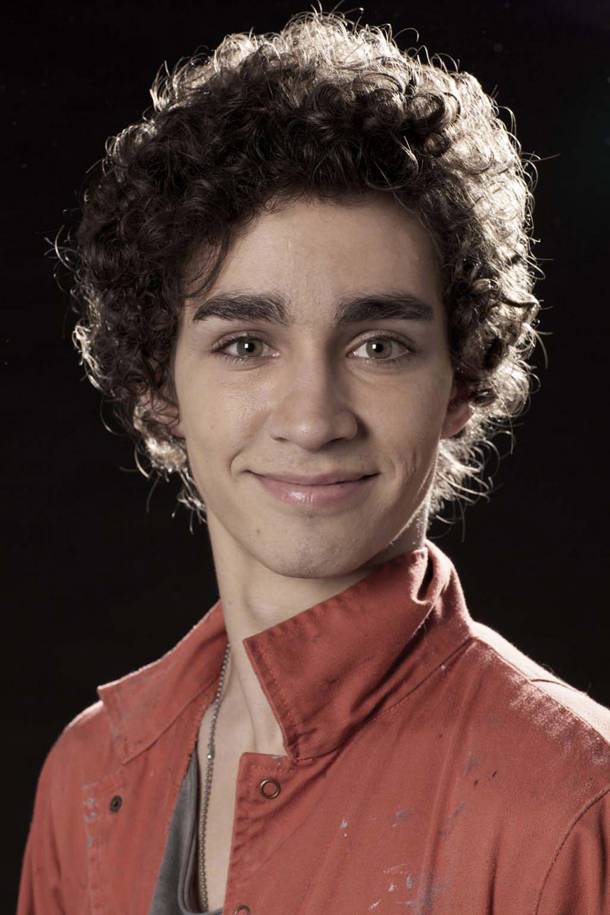 Роберт Шиэн - Robert Sheehan фото №415070