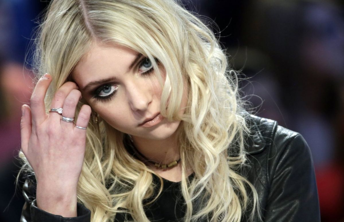 Тейлор Момсен - Taylor Momsen фото №714896