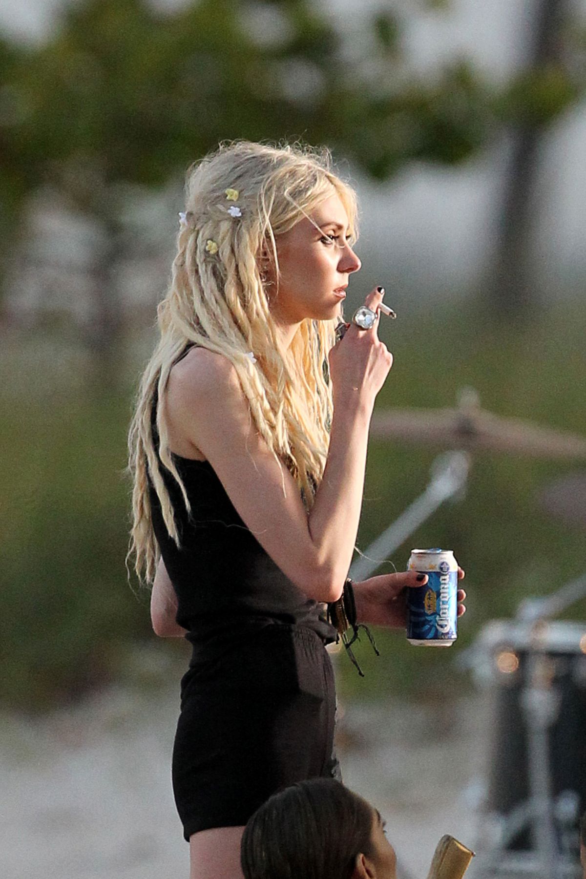 Exclusive: Taylor Momsen Music Surfaces On Bandcamp - epekjt8