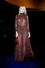 Abbey Lee Kershaw – at YSL Spring/Summer 2025 Show PFW фото №1403511