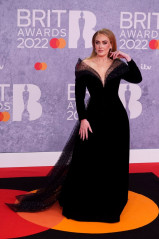 Adele - BRIT Awards in London 02/08/2022 фото №1336687