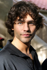 Adrian Grenier фото №378600