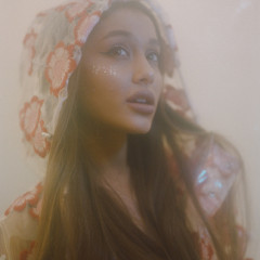 Ariana Grande - Ricky Alvarez Photoshoot (2019) фото №1172879