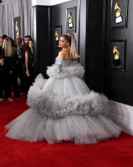 Ariana Grande - 62nd Grammy Awards in Los Angeles 01/26/2020 фото №1243700