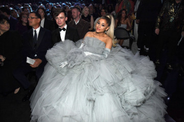Ariana Grande - 62nd Grammy Awards in Los Angeles 01/26/2020 фото №1243701