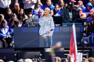 Ariana Grande – March For Our Lives Event in LA фото №1056712