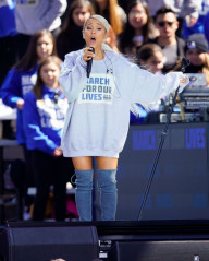 Ariana Grande – March For Our Lives Event in LA фото №1056714