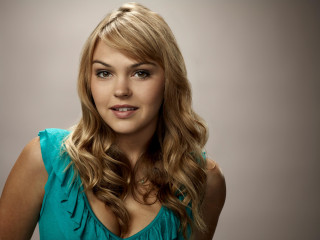 Aimee Teegarden фото