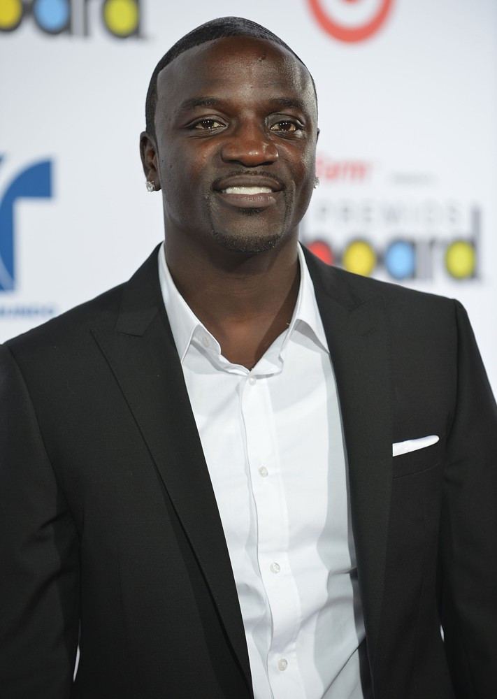 Экон (Akon)