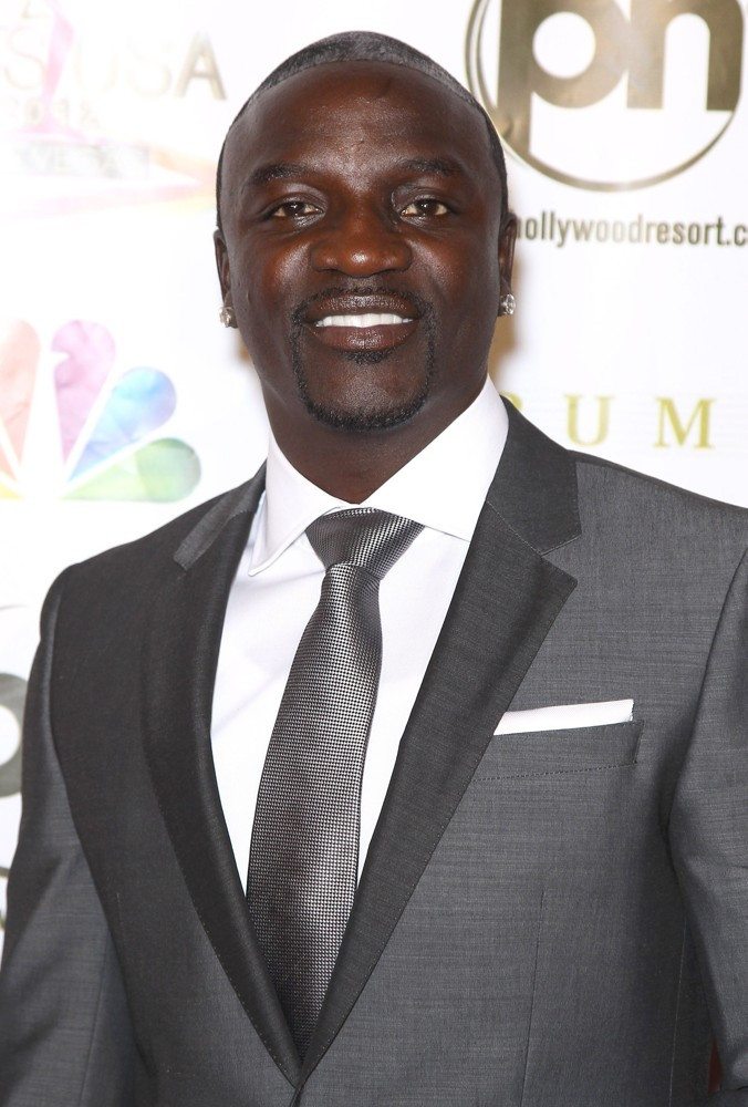 Экон (Akon)