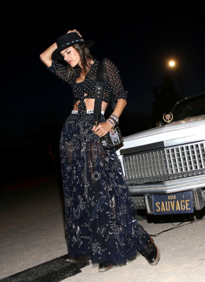 Alessandra Ambrosio – Dior Sauvage Party in Pioneertown фото №1061626
