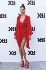 Alessandra Ambrosio – Xti New Collection Presentation in Madrid фото №1069515