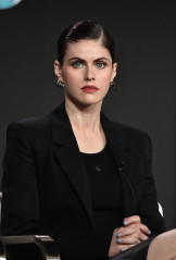 Alexandra Daddario - 'Mayfair Witches' Panel 01/10/2023 фото №1362283