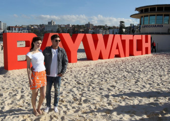 Alexandra Daddario – “Baywatch ” Photo Call at Bondi Beach in Sydney  фото №965183