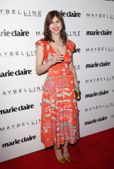 Alexandra Daddario on Red Carpet – Marie Claire’s ‘Fresh Faces’ Celebration  фото №958368