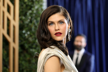 Alexandra Daddario-Screen Actors Guild Awards 2022 фото №1339328