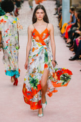 Carolina Herrera Spring/Summer 2019 Fashion Show in New York фото №1225240